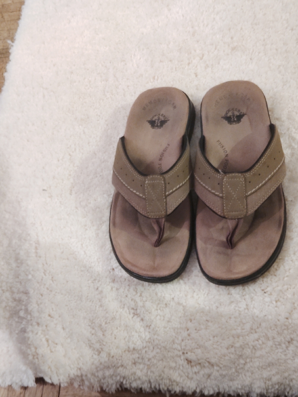 Dockers Men's Brown Suede Thong Sandals